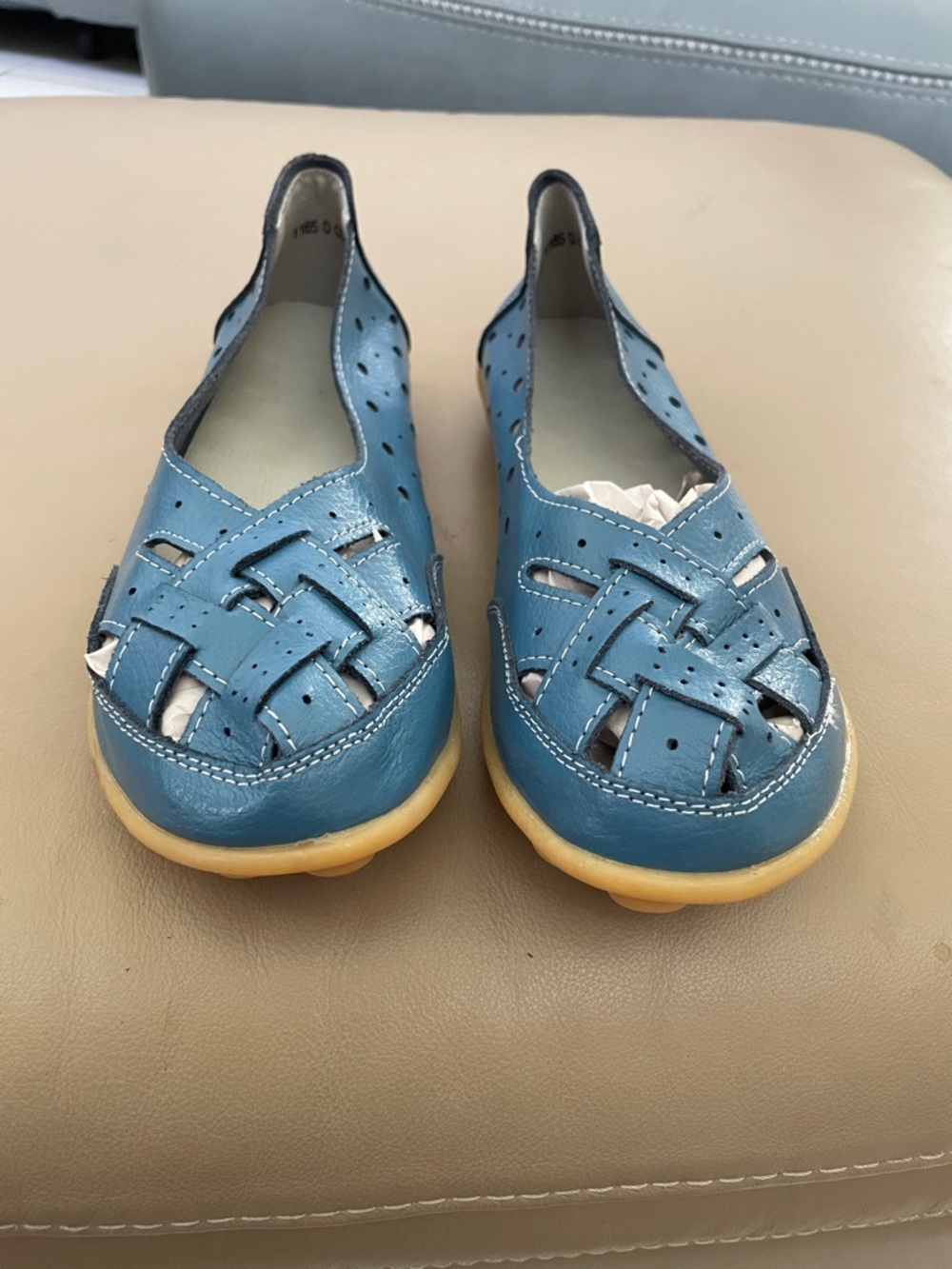 Women’s Blue Woven faux Leather Slip-On Flats size 40.New without tag light blue